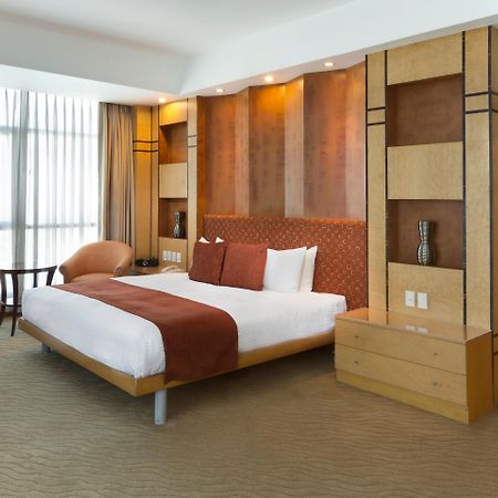 Crowne Plaza Manila Galleria By Ihg Pasig City Eksteriør billede