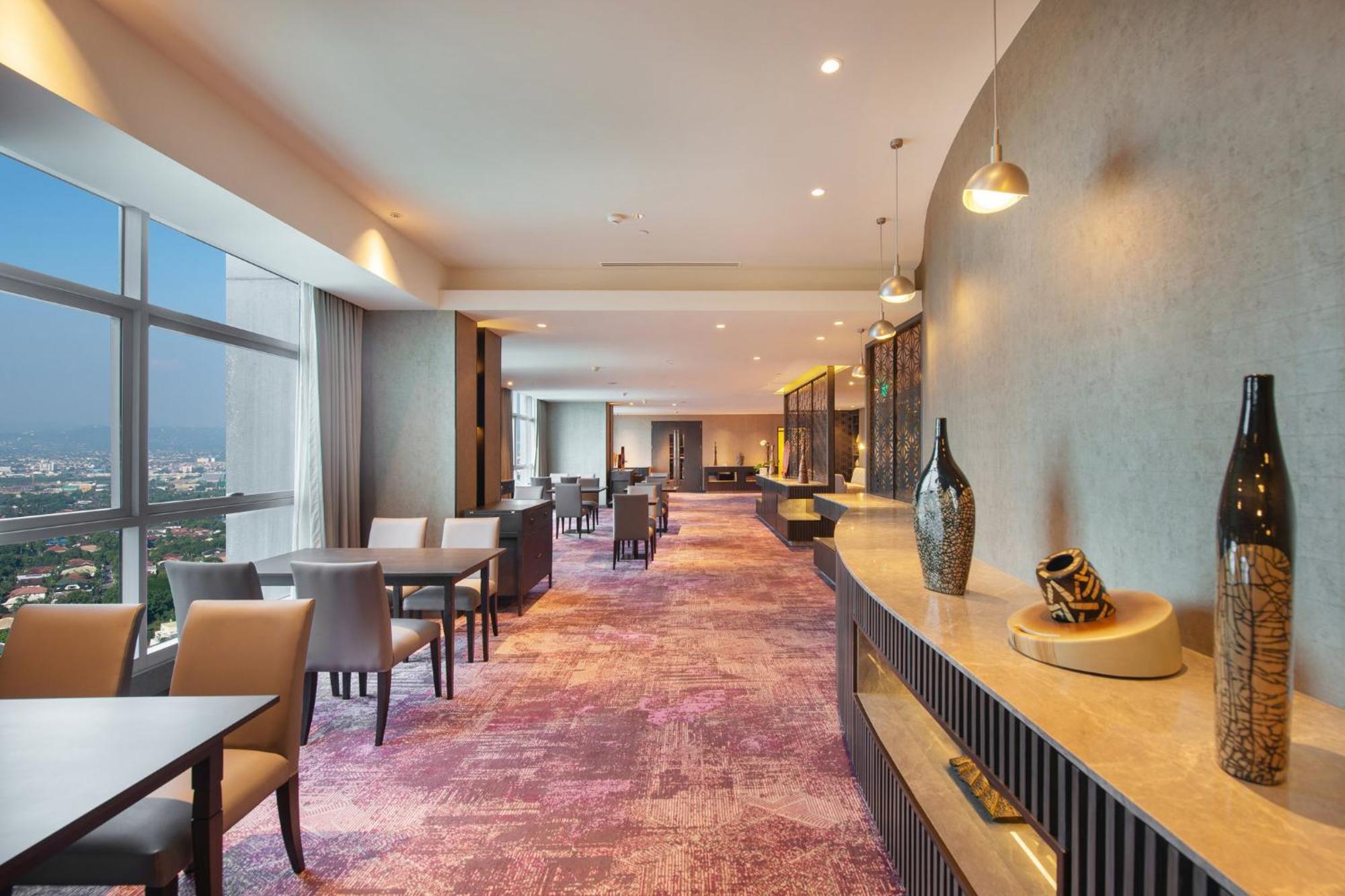 Crowne Plaza Manila Galleria By Ihg Pasig City Eksteriør billede